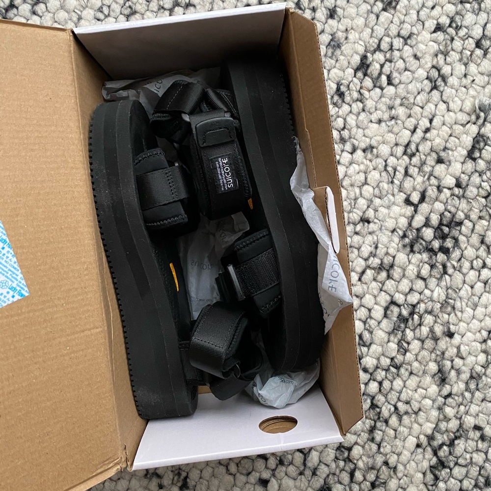 Brand new Suicoke Cel-vpo